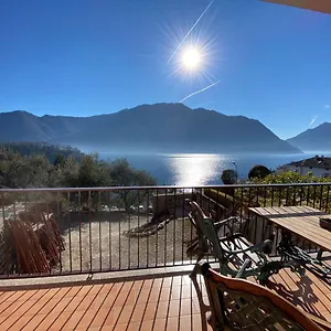 Big With View And Two Bedrooms , Sala Comacina Italy